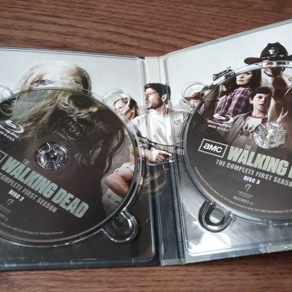 The Walking Dead The Complete First Season Blu Ray 3 Disc Special Edition - Picture 3 of 4